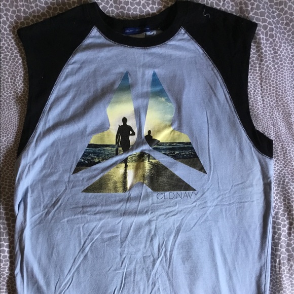 OLD NAVY T-SHIRT - Picture 2 of 4